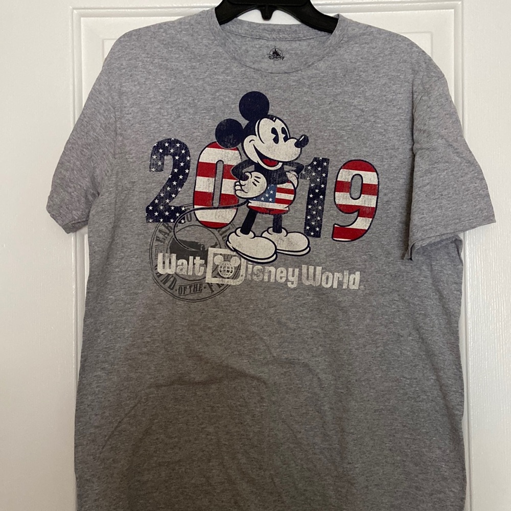 Mens Disney World T shirt
